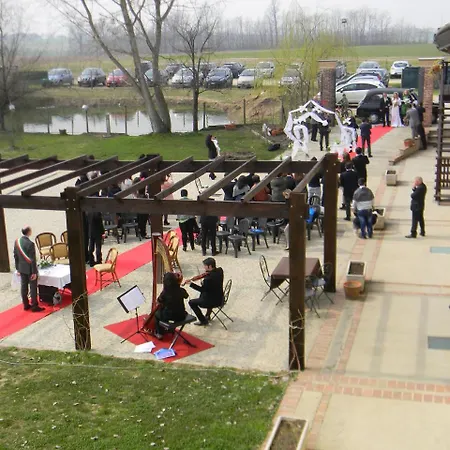 Agriturismo La Longa * Poirino